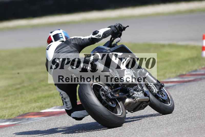 /44 09.08.2025 Plüss Moto Sport ADR/Einsteiger/45